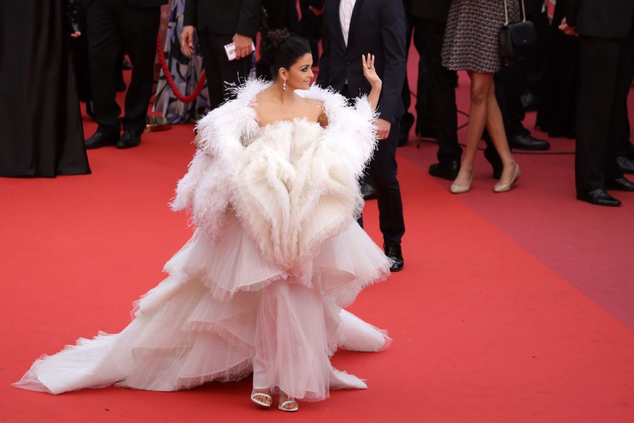 Aishwarya Rai at La Belle Epoque Red Carpet the 72nd Cannes Film Festival03